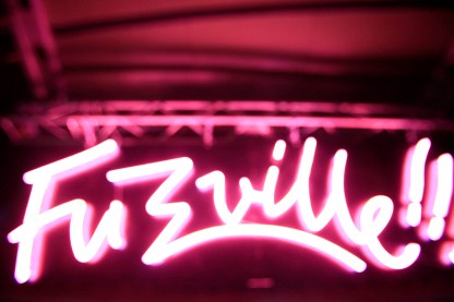 Neón Fuzzville  (Iñigo Amescua)
