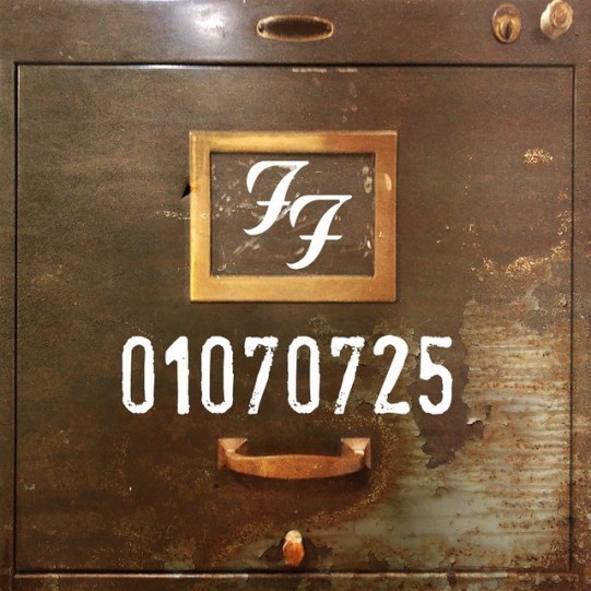 Foo-Fighters-01070725-1569598541-640x640